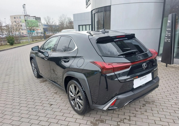 Lexus UX cena 168900 przebieg: 18926, rok produkcji 2022 z Szczecin małe 562